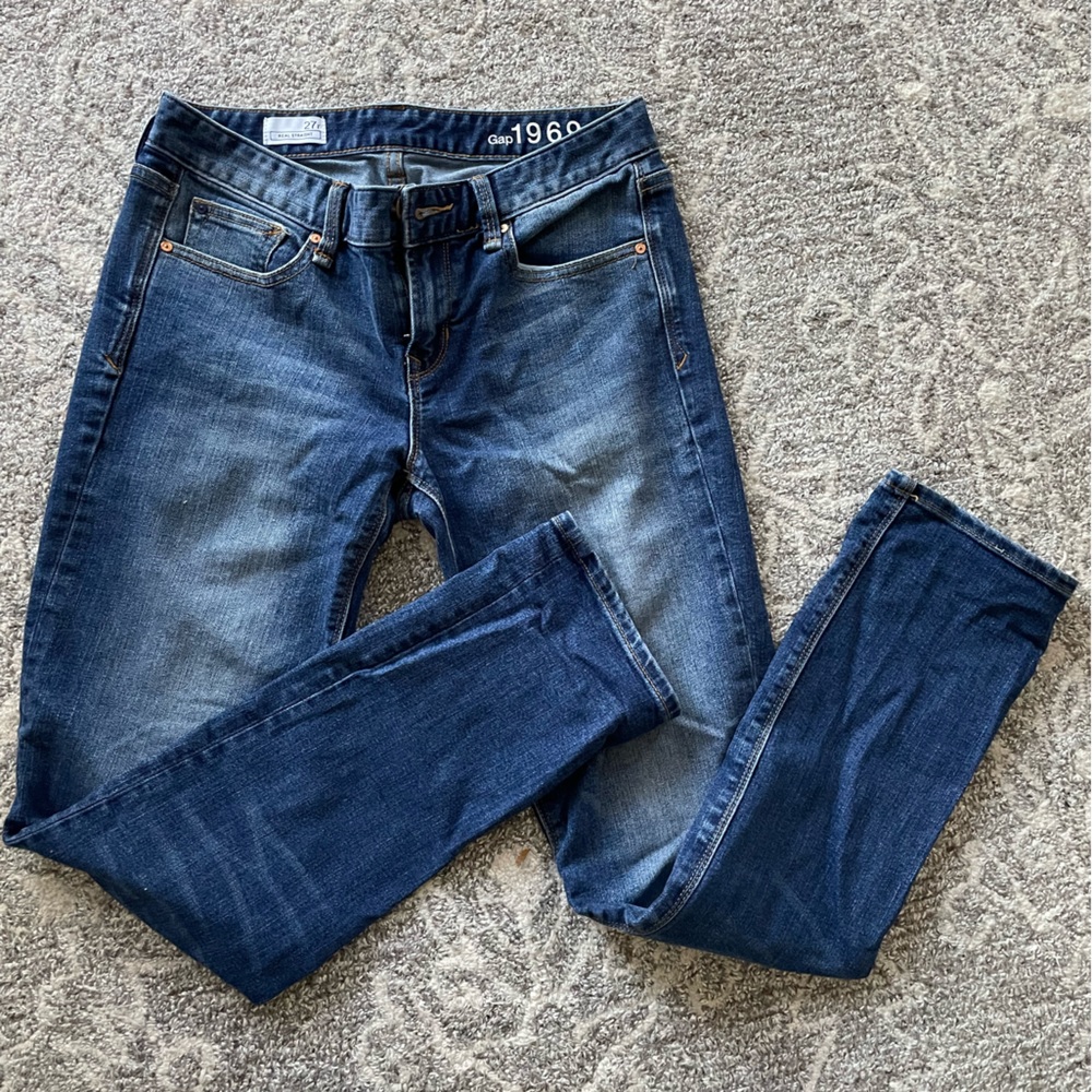 Gap denim size 27 women’s straight leg, true waist